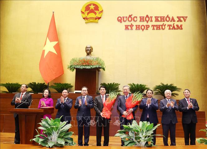 Chiều 21/10/2024, tại Kỳ họp thứ 8, Quốc hội khóa XV đã bầu đồng chí Lương Cường, Ủy viên Bộ Chính trị, Thường trực Ban Bí thư, Đại biểu Quốc hội khóa XV giữ chức Chủ tịch nước Cộng hòa xã hội chủ nghĩa Việt Nam nhiệm kỳ 2021-2026. Ảnh: TTXVN