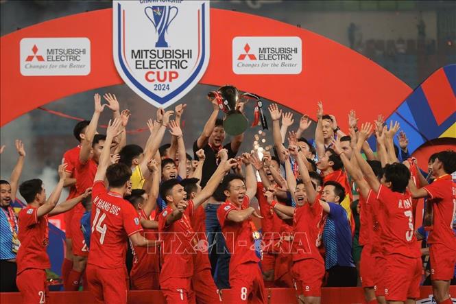 Các cầu thủ đội tuyển Việt Nam hân hoan trong niềm vui vô địch ASEAN Cup 2024. Ảnh: Minh Quyết – PV TTXVN từ Thái Lan