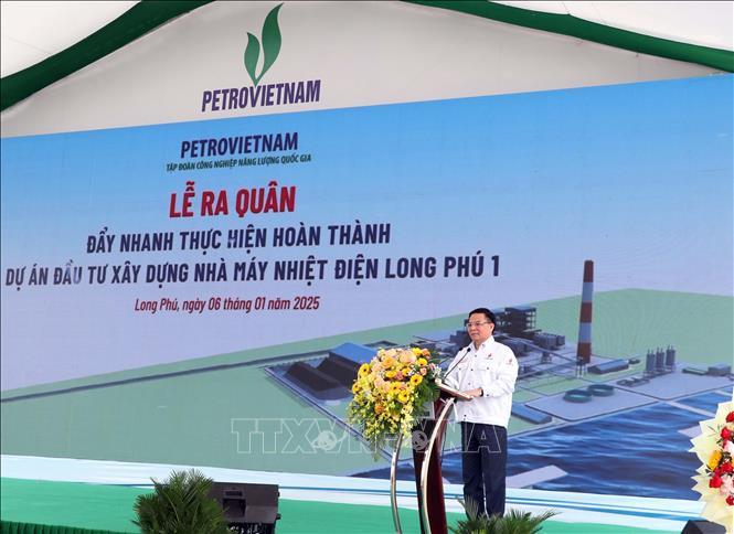 Ông Hà Đình Niên, Trưởng Ban Quản lý Dự án ND Long Phú 1 phát biểu tại Lễ Phát động. Ảnh: Trung Hiếu. TTXVN