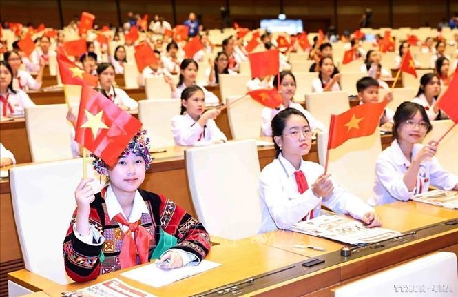 Đại biểu trẻ em dự phiên họp giả định 