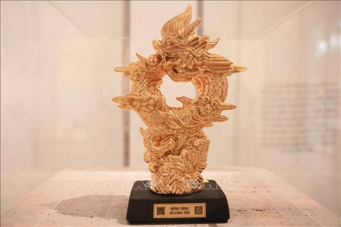 Tác phẩm 