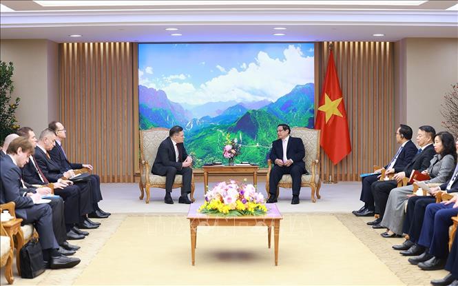 Thủ tướng Phạm Minh Chính tiếp ông Alexey Likhachev, Tổng Giám đốc Tập đoàn Năng lượng Nguyên tử Quốc gia Liên bang Nga (Rosatom). Ảnh: Dương Giang-TTXVN 