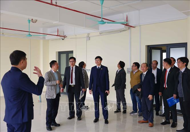 Tòa nhà Giảng đường A1 - Khoa học Tự nhiên được xây dựng trên khu đất có diện tích 3.366m2, diện tích xây dựng công trình khoảng 980m2, tòa nhà 12 tầng. Ảnh: Thanh Tùng - TTXVN