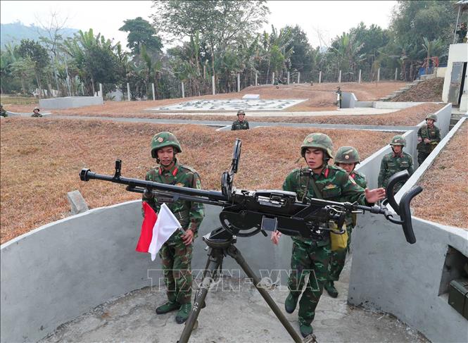 Luyện tập sẵn sàng chiến đấu ở đại đội 16 phòng không, Trung đoàn 246. Ảnh: Trọng Đức - TTXVN. 