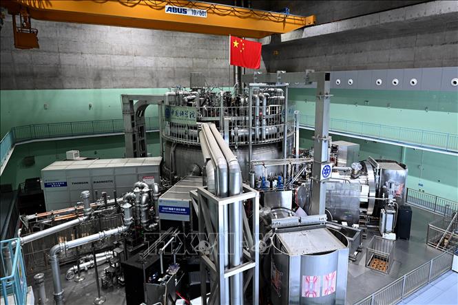 Lò Tokamak siêu dẫn tiên tiến thử nghiệm (EAST) tại Hợp Phì, tỉnh An Huy, Trung Quốc, ngày 15/1/2025. Ảnh: THX/TTXVN