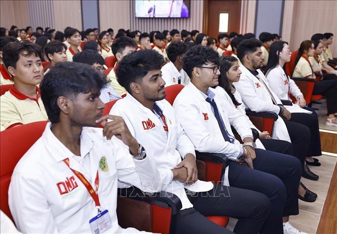 Sinh viên nước ngoài học tại Đại học Nam Cần Thơ. Ảnh: Doãn Tấn - TTXVN