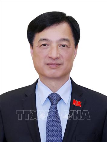 Ông Nguyễn Duy Ngọc, Chánh Văn phòng Trung ương Đảng được Ban Chấp hành Trung ương bầu bổ sung vào Bộ Chính trị và giữ chức Chủ nhiệm Ủy ban Kiểm tra Trung ương. Ảnh: TTXVN