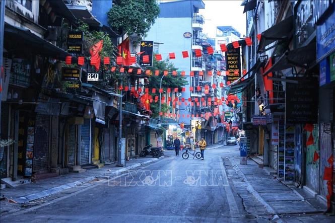 Con phố Đinh Liệt vắng vẻ, thanh bình. Ảnh: Tuấn Anh  - TTXVN 