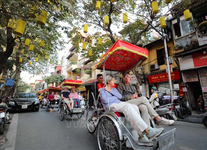 Du lịch Việt Nam trên bản đồ du lịch châu Á và thế giới càng được khẳng định khi đây là lần thứ 6 Việt Nam được tôn vinh là 
