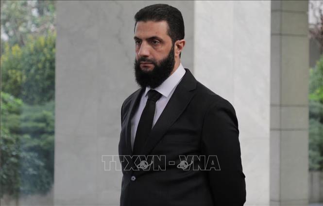 Nhà lãnh đạo trên thực tế của Syria, ông Ahmed al-Sharaa tại Damascus, ngày 30/12/2024. Ảnh: REUTERS/TTXVN