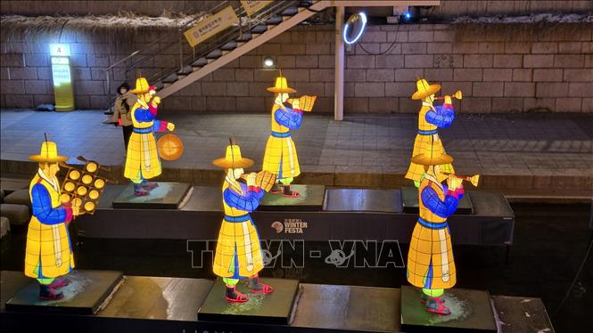 Ban nhạc trong một đám rước của triều đình phong kiến Hàn Quốc. Ảnh: Đức Thắng - P/v TTXVN tại Seoul