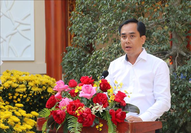 Lãnh đạo thị xã Trảng Bàng phát biểu ôn lại truyền thống hào hùng nhân kỷ niệm 79 năm Hội thề Rừng Rong lịch sử. Ảnh: Minh Phú - TTXVN