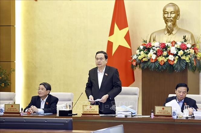 NA Chairman Tran Thanh Man delivers the opening remarks at the 42nd session of the National Assembly Standing Committee. VNA Photo: Doãn Tấn