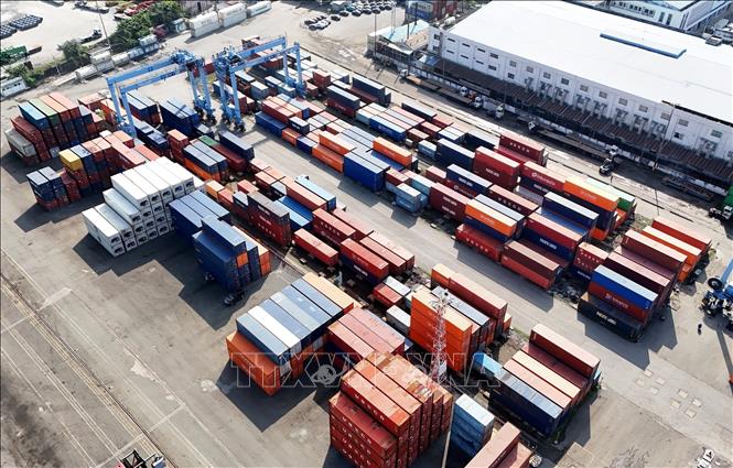 The container yard of the Tan Thuan port in Ho Chi Minh City. VNA Photo: Hồng Đạt