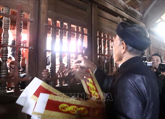 Du khách đến dự Lễ hội Đúc Bụt sẽ được Ban tổ chức 