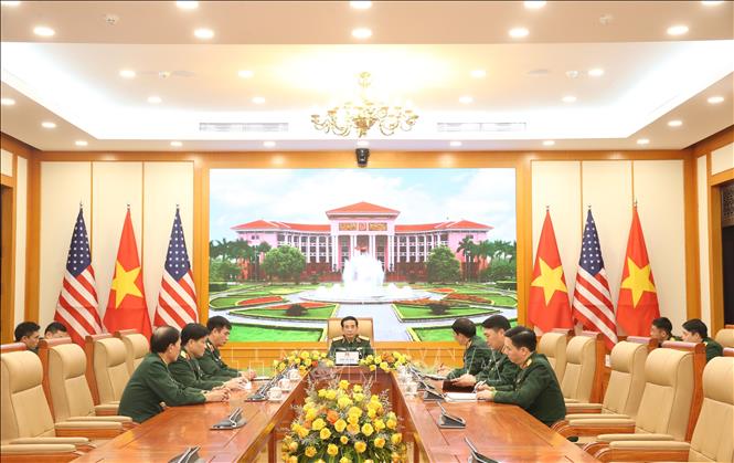 Minister of National Defence General Phan Van Giang holds phone talks with US Secretary of Defence Pete Hegseth. VNA/Photo by courtesy