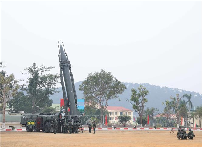Mô phỏng nhiệm vụ phóng tên lửa. Ảnh: Thống Nhất – TTXVN