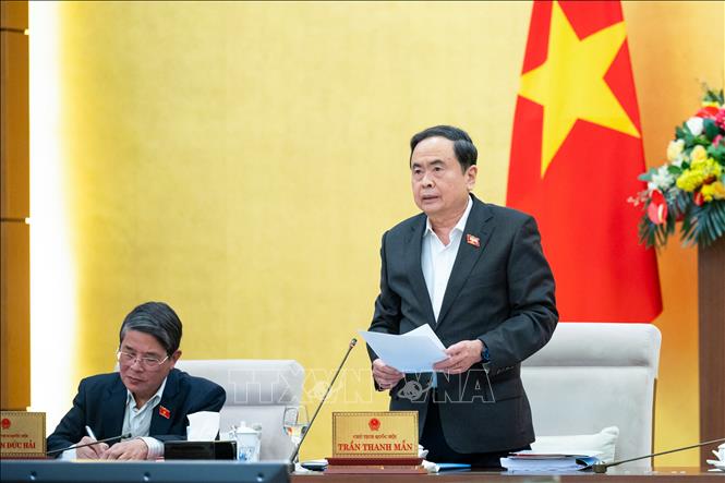 NA Chairman Tran Thanh Man speaks at the session. VNA Photo: Doãn Tấn