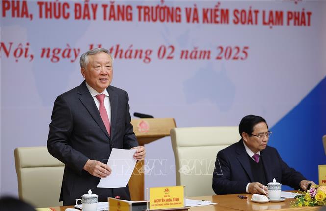 Phó Thủ tướng Thường trực Chính phủ Nguyễn Hoà Bình phát biểu. Ảnh: Dương Giang-TTXVN