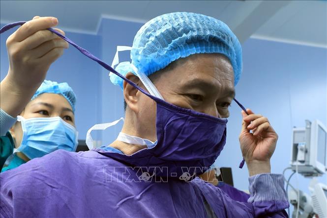 Ngày 1/1/2025, Thầy thuốc Nhân dân Nguyễn Thế Hoàng chính thức trở thành Viện sĩ của Viện Hàn lâm Khoa học thế giới (TWAS). Ảnh: Tuấn Anh - TTXVN