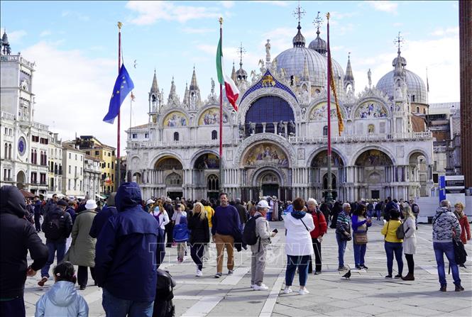 Khách du lịch tại Venice, Italy. Ảnh: Kyodo/TTXVN