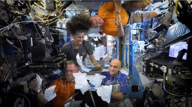 Các phi hành gia của NASA Sunita Williams, Nick Hague, Barry Wilmore và Donald Pettit đón Lễ tạ ơn trên trạm vũ trụ quốc tế (ISS), ngày 26/11/2024. Ảnh: REUTERS/TTXVN