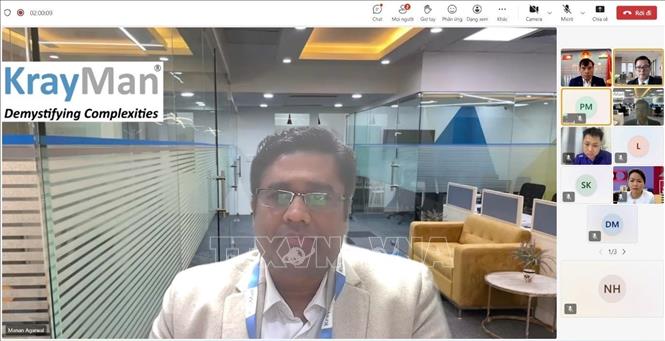 Ông Manan Agarwal, Giám đốc Công ty tư vấn KrayMan Consultants LLP, chuyên gia về tư vấn doanh nghiệp, thuế và các thủ tục hành chính tại Ấn Độ, phát biểu tại hội thảo. Ảnh: Ngọc Thúy - PV TTXVN tại Ấn Độ