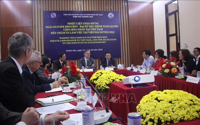 Quang cảnh buổi thăm và làm việc. Ảnh: Phan Sáu - TTXVN