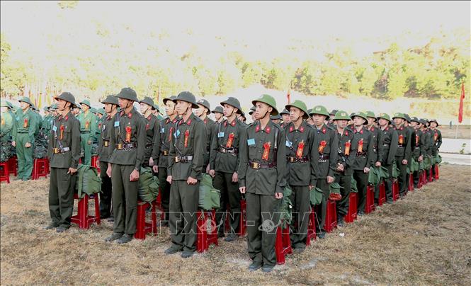 Những công dân thực hiện nghĩa vụ Công an nhân dân sẵn sàng lên đường làm nhiệm vụ. Ảnh: Quang Thái-TTXVN