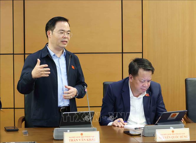Đại biểu Quốc hội tỉnh Hà Nam Trần Văn Khải phát biểu ý kiến. Ảnh: Phương Hoa – TTXVN