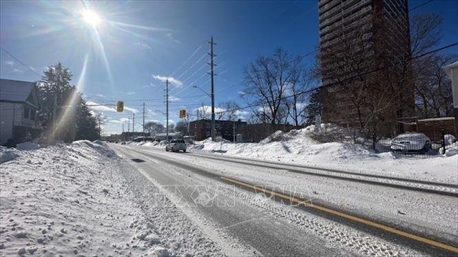 Lớp tuyết dày trên đường phố ở Ottawa. Ảnh: TTXVN phát