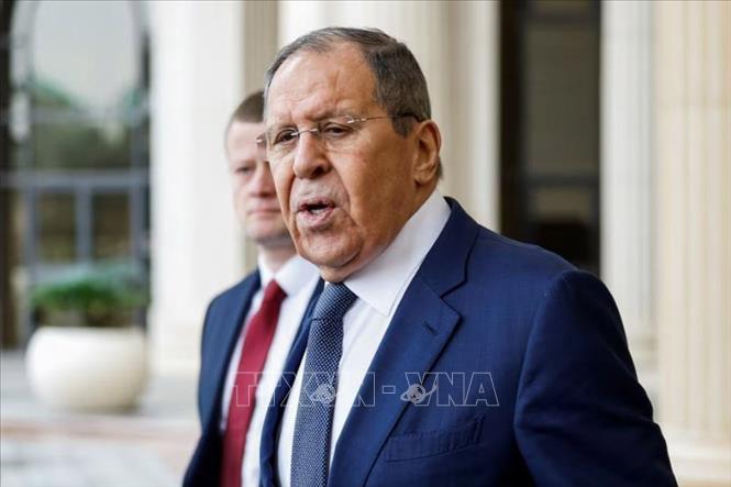 Ngoại trưởng Nga Sergei Lavrov dẫn đầu đoàn đại biểu tới dự cuộc đàm phán với phái đoàn Mỹ ở Riyadh, Saudi Arabia, ngày 18/2/2025. Ảnh: REUTERS/TTXVN