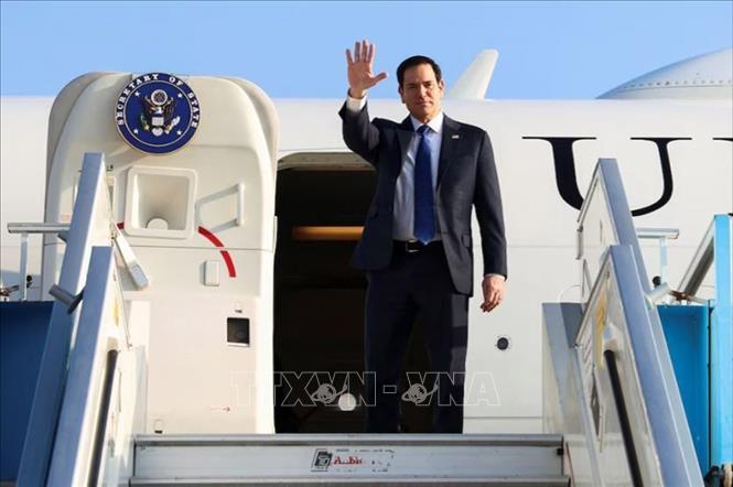 Ngoại trưởng Mỹ Marco Rubio rời Tel Aviv, Israel tới dự cuộc đàm phán với phái đoàn Nga ở Riyadh, Saudi Arabia, ngày 17/2/2025. Ảnh: REUTERS/TTXVN 