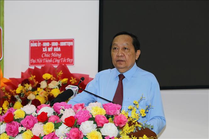 Phó Bí thư Thường trực Tỉnh ủy Vĩnh Long Nguyễn Thành Thế phát biểu tại hội nghị rút kinh nghiệm sau bế mạc Đại hội điểm Đảng bộ xã Thuận An. Ảnh: Phạm Minh Tuấn-TTXVN