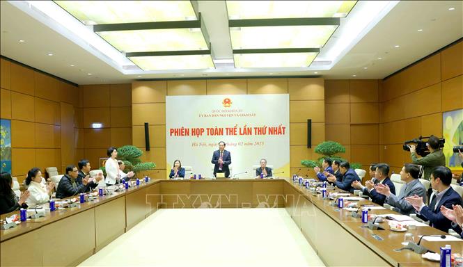 Quang cảnh phiên họp. Ảnh: Phương Hoa - TTXVN
