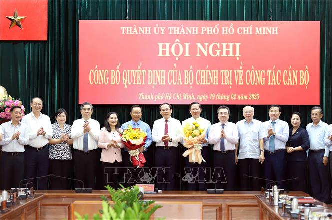Các đại biểu dự Hội nghị chúc mừng tân Phó Bí thư Thành ủy Thành phố Hồ Chí Minh Nguyễn Văn Được. Ảnh: Xuân Khu-TTXVN