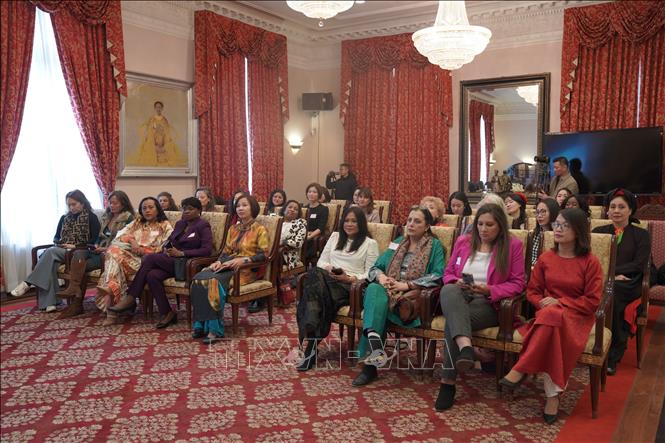 The participants to the event. VNA Photo: Kiều Trang