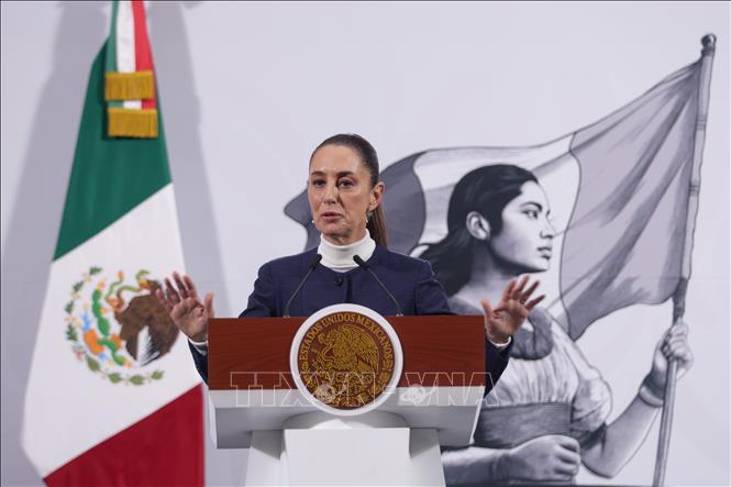 Tổng thống Mexico Claudia Sheinbaum phát biểu tại cuộc họp báo ở Mexico City. Ảnh: THX/TTXVN