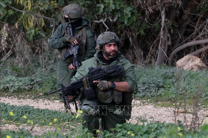 Binh sĩ Israel được triển khai tại thành phố Tulkarm, Bờ Tây. Ảnh: THX/TTXVN