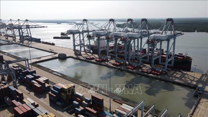 A corner of the Cai Mep-Thi Vai port complex in the southern province of Ba Ria-Vung Tau. VNA Photo: Đoàn Mạnh Dương