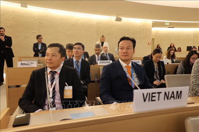 Đại sứ Mai Phan Dũng - Trưởng Phái đoàn Việt Nam tại Geneva tham dự phiên khai mạc Hội đồng Nhân quyền LHQ khóa 58. Ảnh: Anh Hiển - PV TTXVN tại Thụy Sĩ