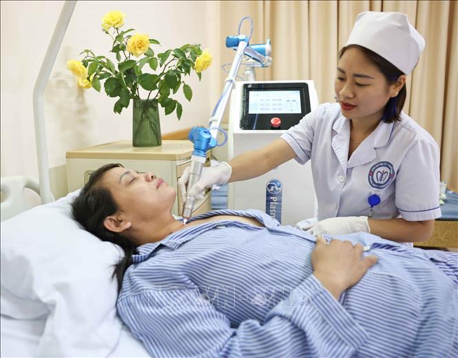Bệnh viện Nội tiết Trung ương là bệnh viện chuyên khoa đầu ngành, đồng thời là cơ sở đào tạo và nghiên cứu khoa học đi đầu trong lĩnh vực Nội tiết và rối loạn chuyển hoá với phương châm “Tất cả vì sự hài lòng của người bệnh”. Ảnh: Thanh Tùng - TTXVN 