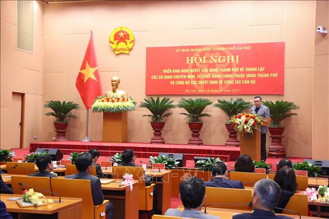 Chủ tịch UBND thành phố Hà Nội Trần Sỹ Thanh phát biểu chỉ đạo. Ảnh: Văn Điệp - TTXVN