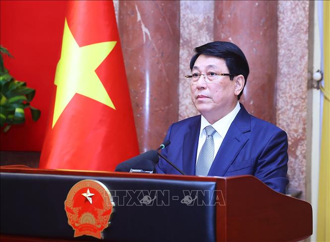 Chủ tịch nước Lương Cường chúc mừng ngành Y tế nhân kỷ niệm 70 năm Ngày Thầy thuốc Việt Nam. Ảnh: Lâm Khánh – TTXVN