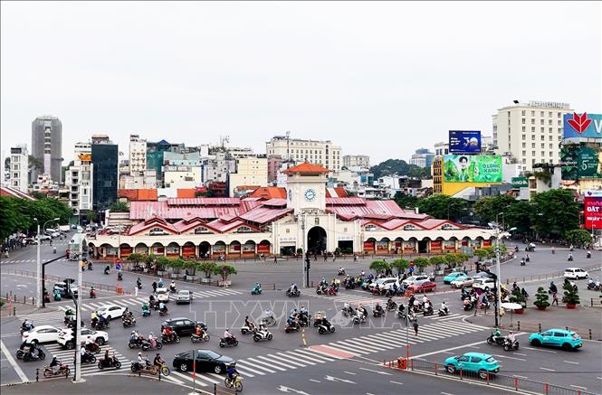 Chợ Bến Thành nằm ở trung tâm quận 1, Thành phố Hồ Chí Minh. Ảnh: Hồng Đạt - TTXVN 