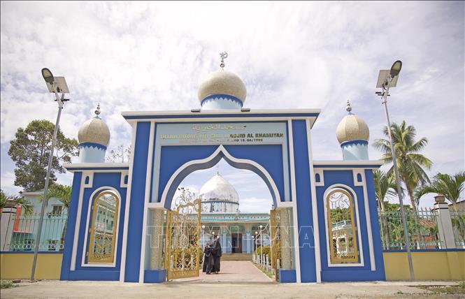 Thánh đường Masjid Al Khairiyah của đồng bào Chăm An Giang tại xã biên giới Nhơn Hội, huyện An Phú, tỉnh An Giang. Ảnh: Công Mạo - TTXVN