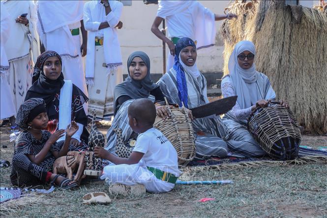 Người dân tại Mogadishu, Somalia. Ảnh: THX/TTXVN