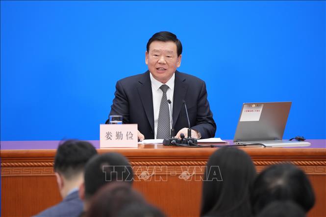 Người phát ngôn Quốc hội Trung Quốc Lou Qinjian phát biểu tại cuộc họp báo ở Bắc Kinh ngày 4/3/2025. Ảnh: THX/TTXVN