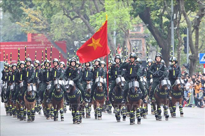 Phần biểu diễn kỵ binh của CBCS Bộ Tư lệnh Cảnh sát cơ động. Ảnh: Minh Đức - TTXVN