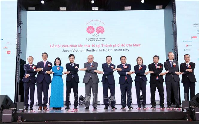 A view of the festival's opening ceremony. VNA Photo: Xuân Khu